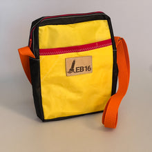 Afbeelding in Gallery-weergave laden, De surfzeil schoudertas geel/zwart