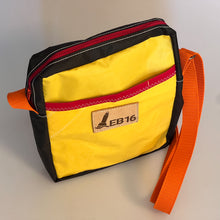 Afbeelding in Gallery-weergave laden, De surfzeil schoudertas geel/zwart