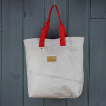 Afbeelding in Gallery-weergave laden, De shopper tas met rode banden