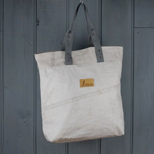 Afbeelding in Gallery-weergave laden, De shopper tas met grijze banden