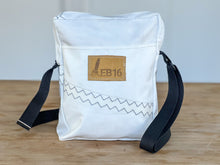Afbeelding in Gallery-weergave laden, De zeildoek schoudertas - wit