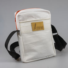 Afbeelding in Gallery-weergave laden, De zeildoek schoudertas - wit