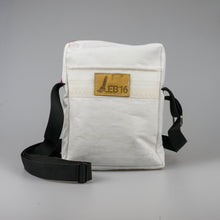 Afbeelding in Gallery-weergave laden, De zeildoek schoudertas - wit