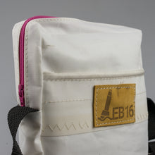 Afbeelding in Gallery-weergave laden, De zeildoek schoudertas - wit