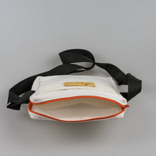 Afbeelding in Gallery-weergave laden, De zeildoek schoudertas - wit