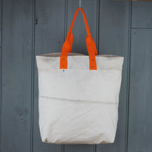 Afbeelding in Gallery-weergave laden, De shopper tas met oranje banden
